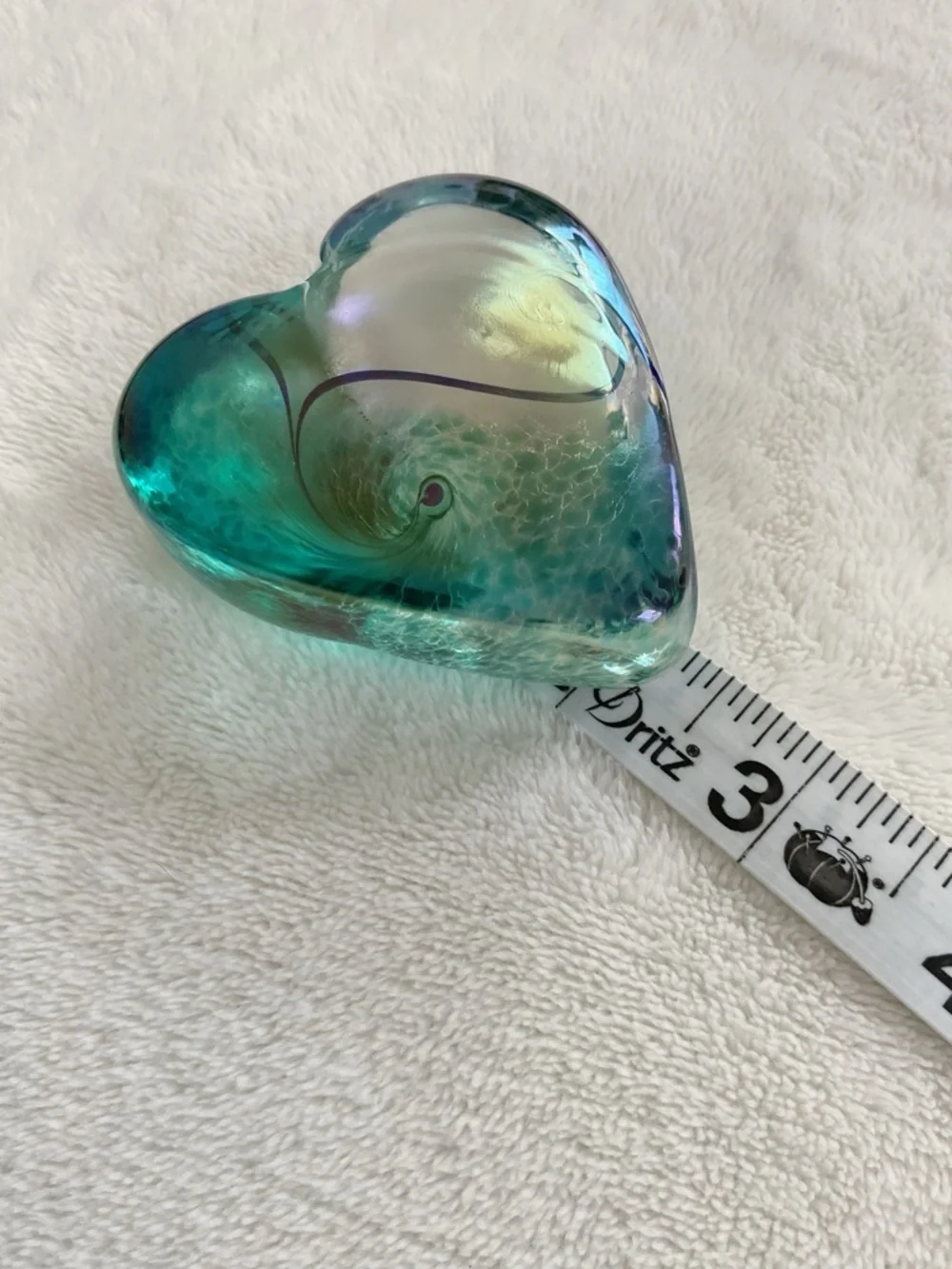Robert Held Art Glass Heart Paperweight Iridescent Signed Canada 2”